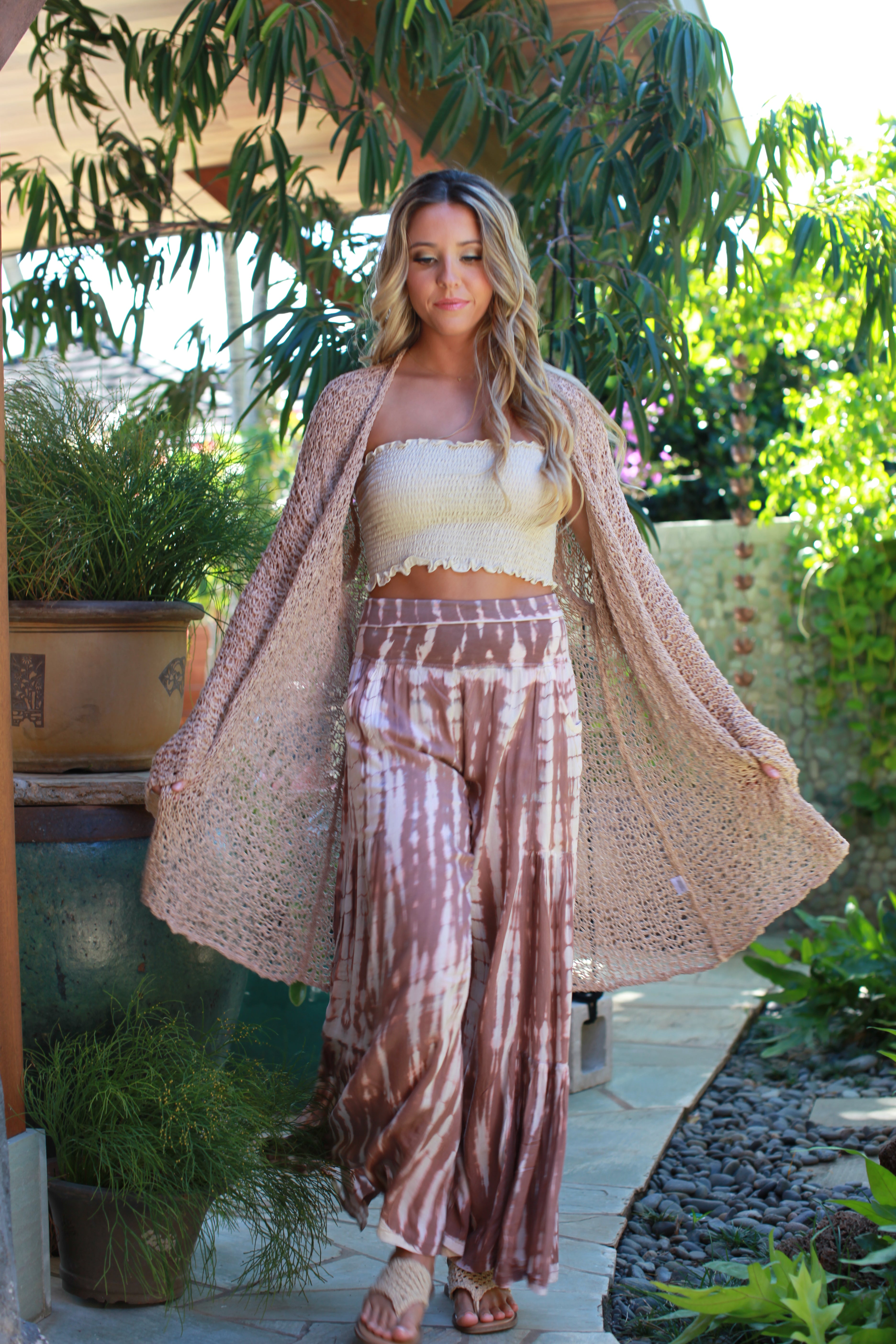 パンツ FUMIKAUCHIDA TIE-DYE CROPPED FLARE PANTS IMG_9007_3744x.jpg?v=1732738944